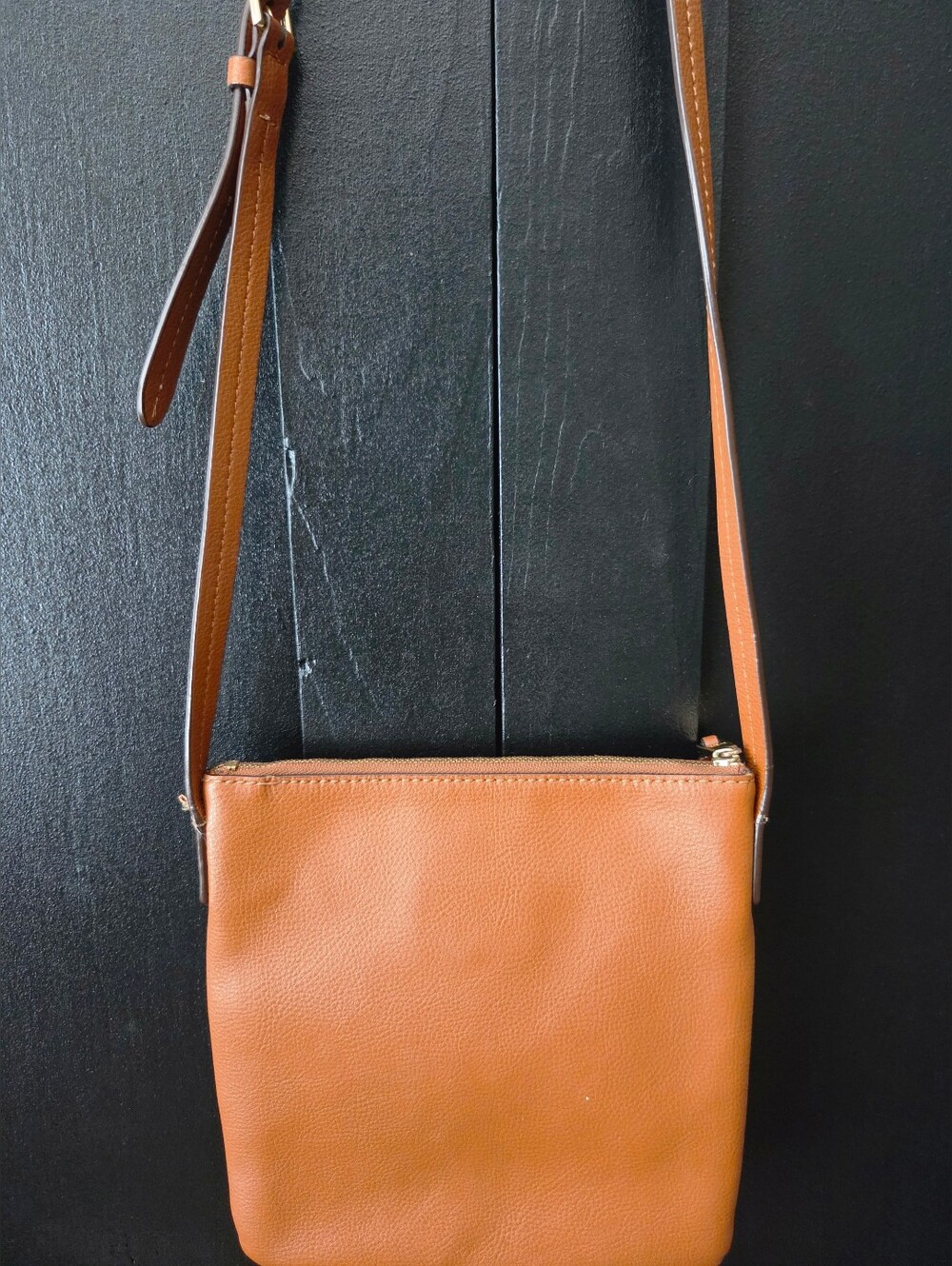 Lauren Ralph Lauren Tan Leather Crossbody with Gold Hardware ~ PLEASE READ - Picture 15 of 16